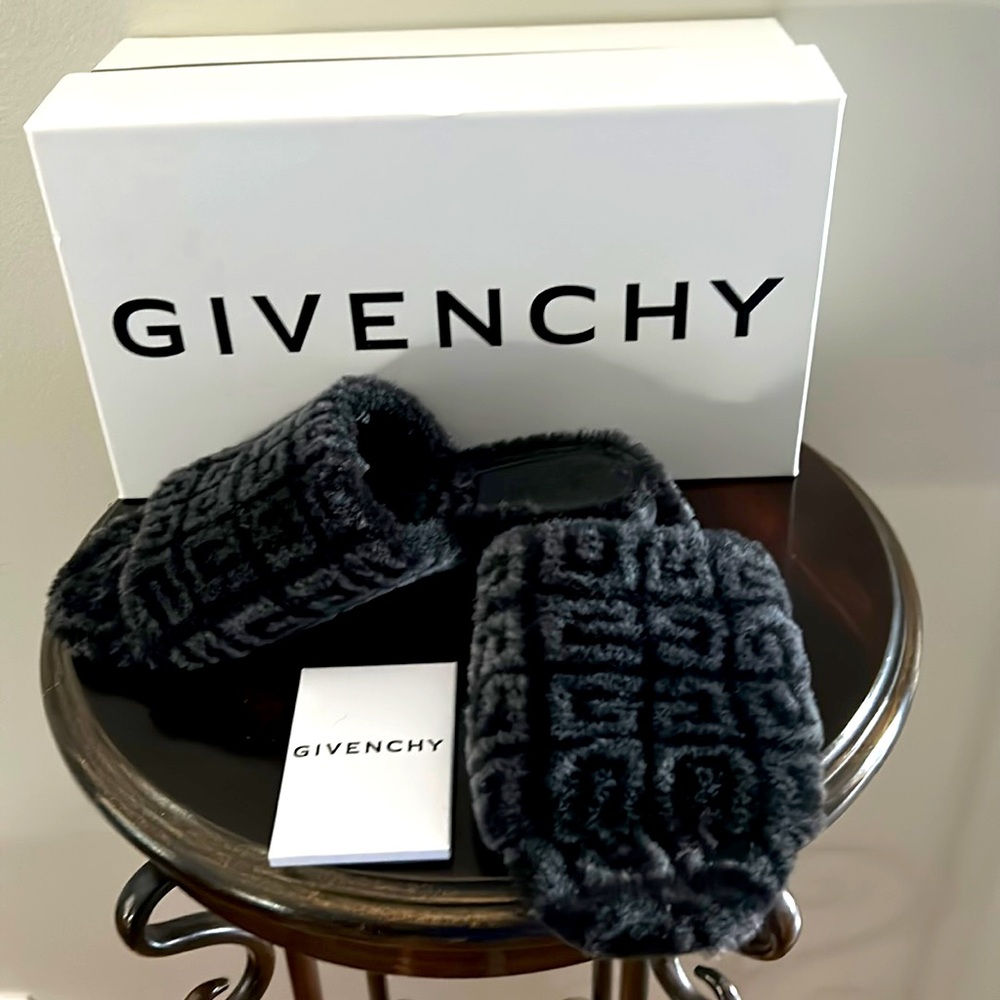 GIVENCHY REAL FUR SHEARLING SANDALS